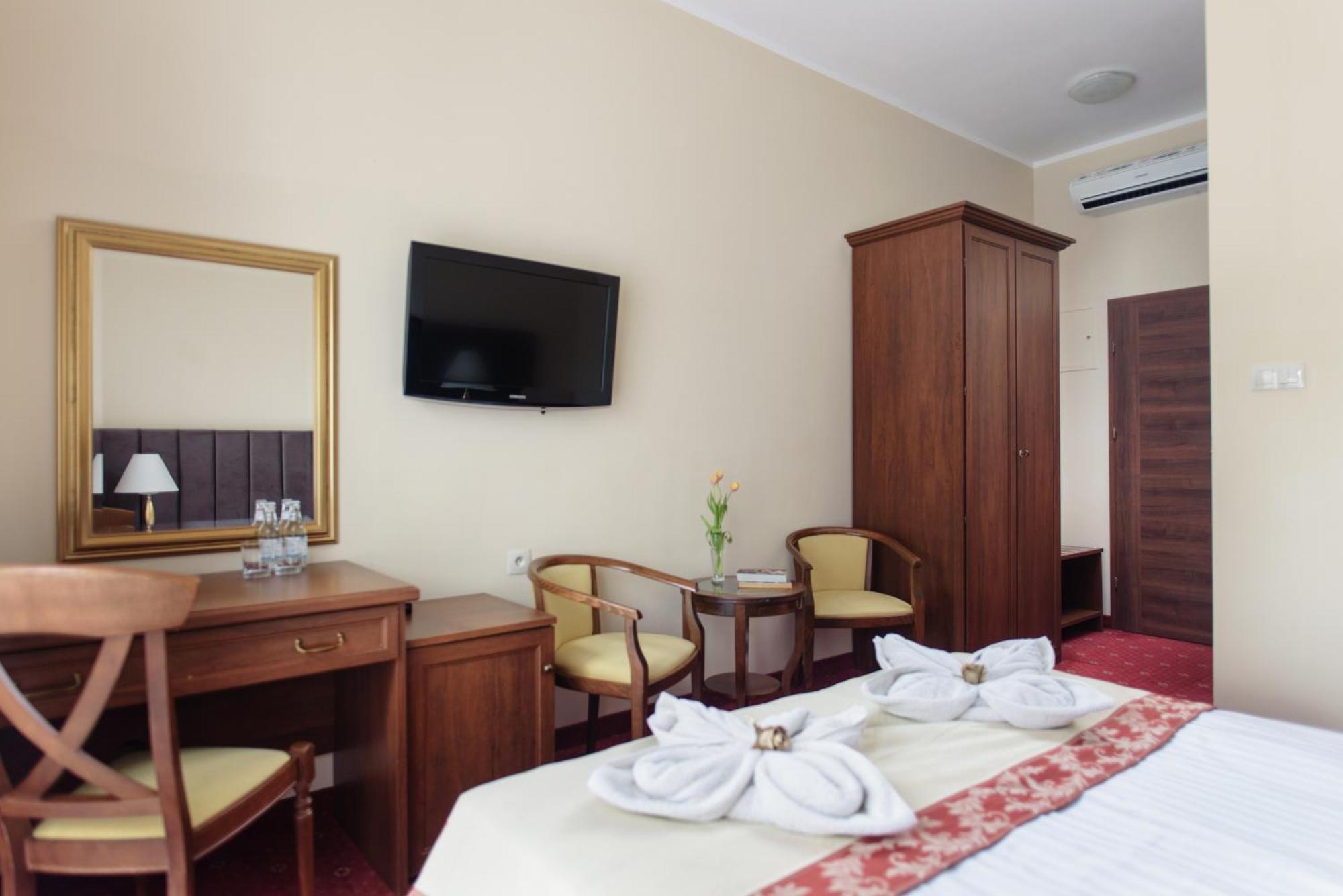 Lila Medical Spa Цехоцинек Екстер'єр фото